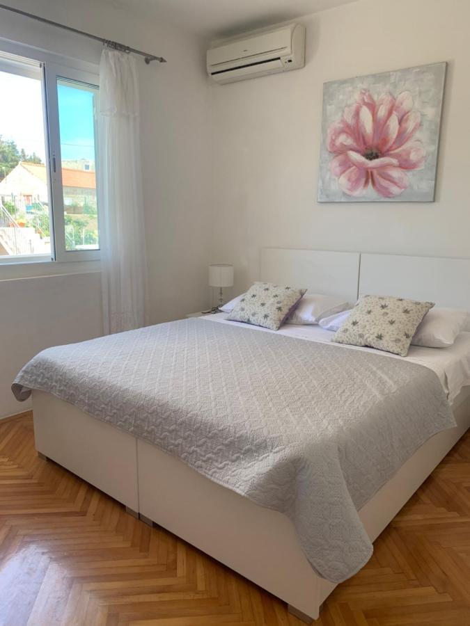 Apartments Nikola Stipisic Hvar Town Exteriör bild